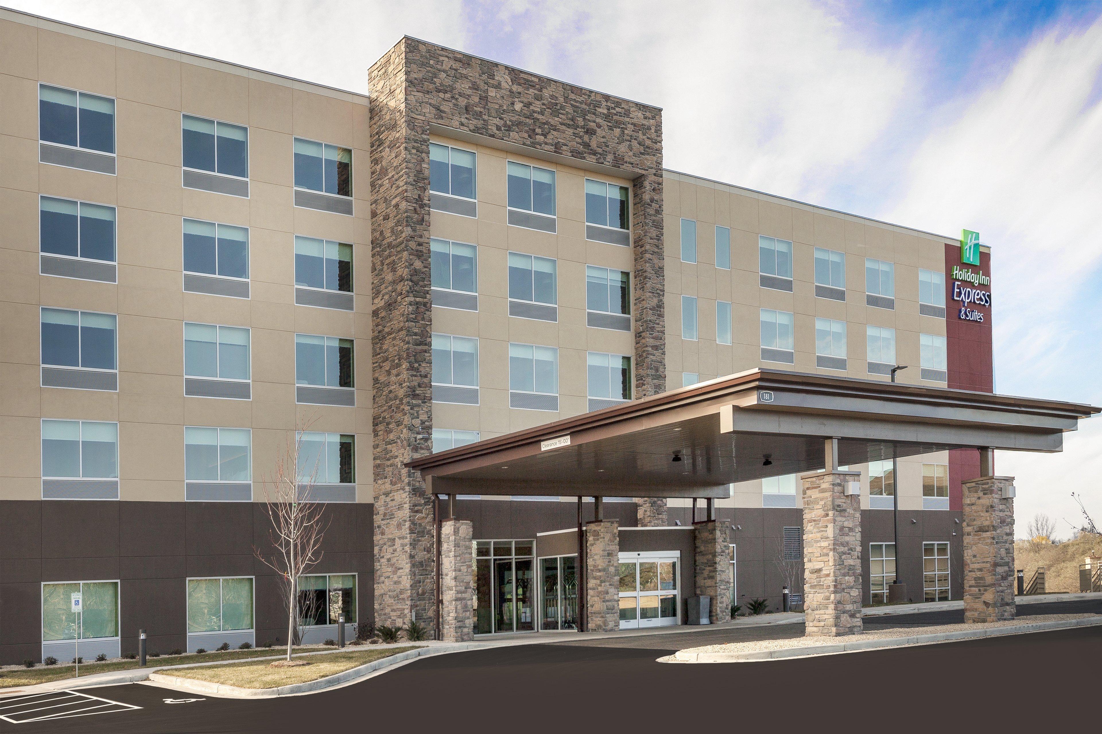 Holiday Inn Express & Suites - Hudson I-94 By Ihg Eksteriør bilde