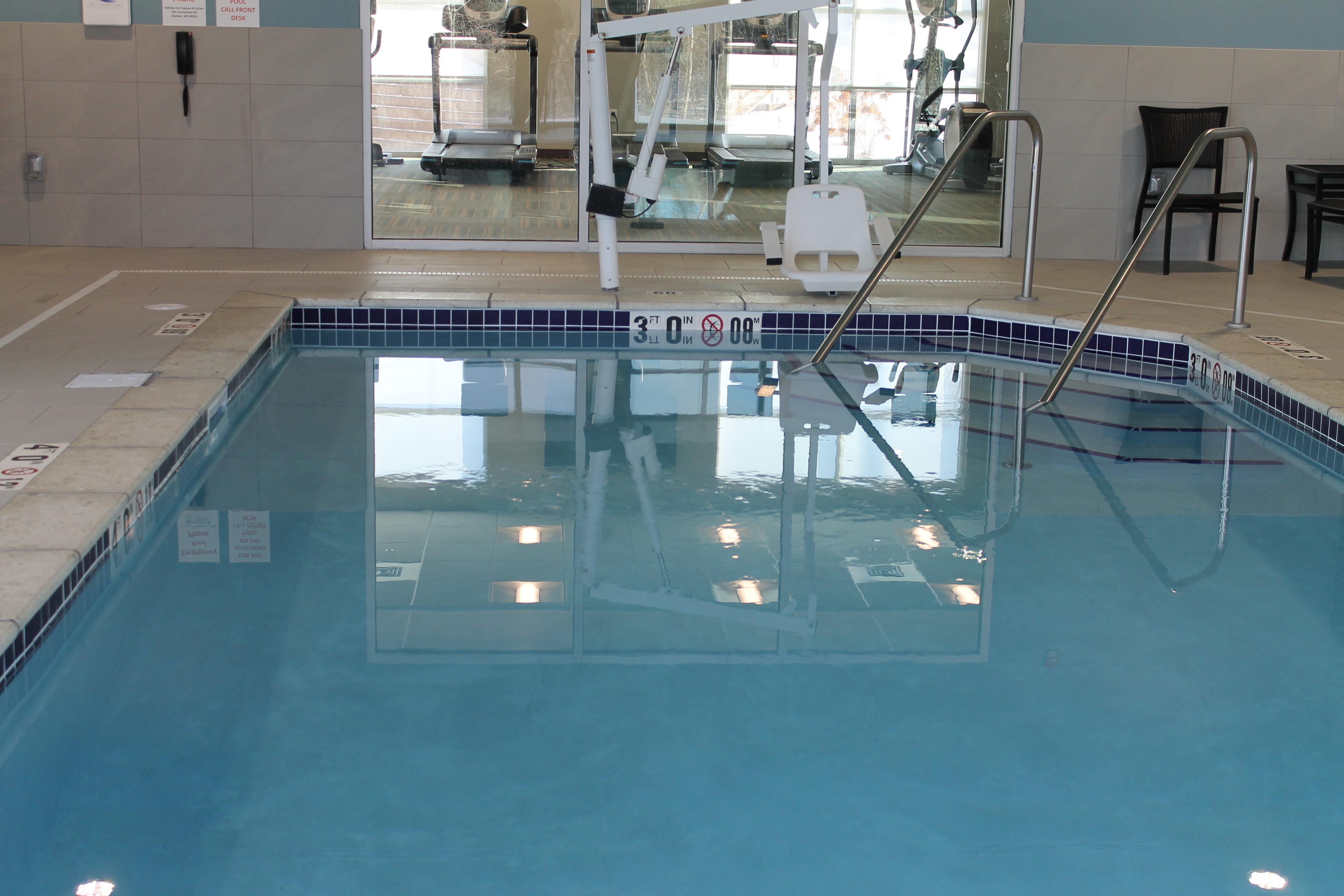 Holiday Inn Express & Suites - Hudson I-94 By Ihg Eksteriør bilde